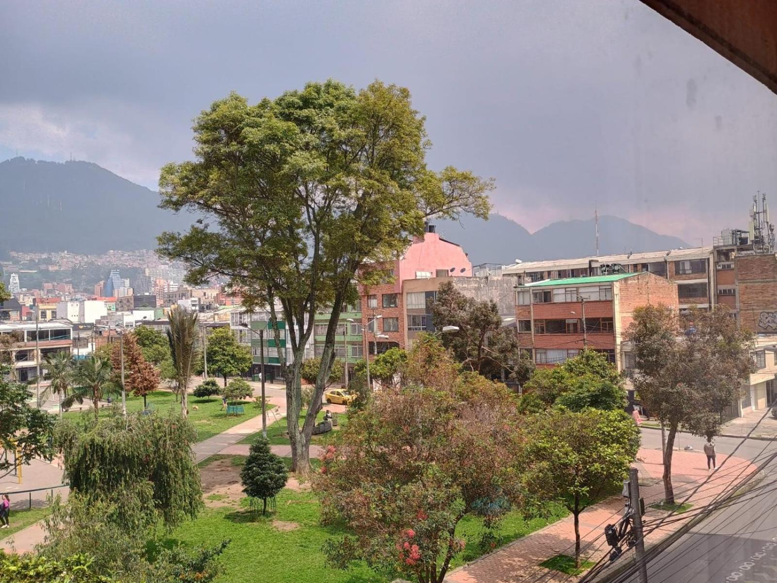 Hoteles Bogota Inn Galerias Zewnętrze zdjęcie